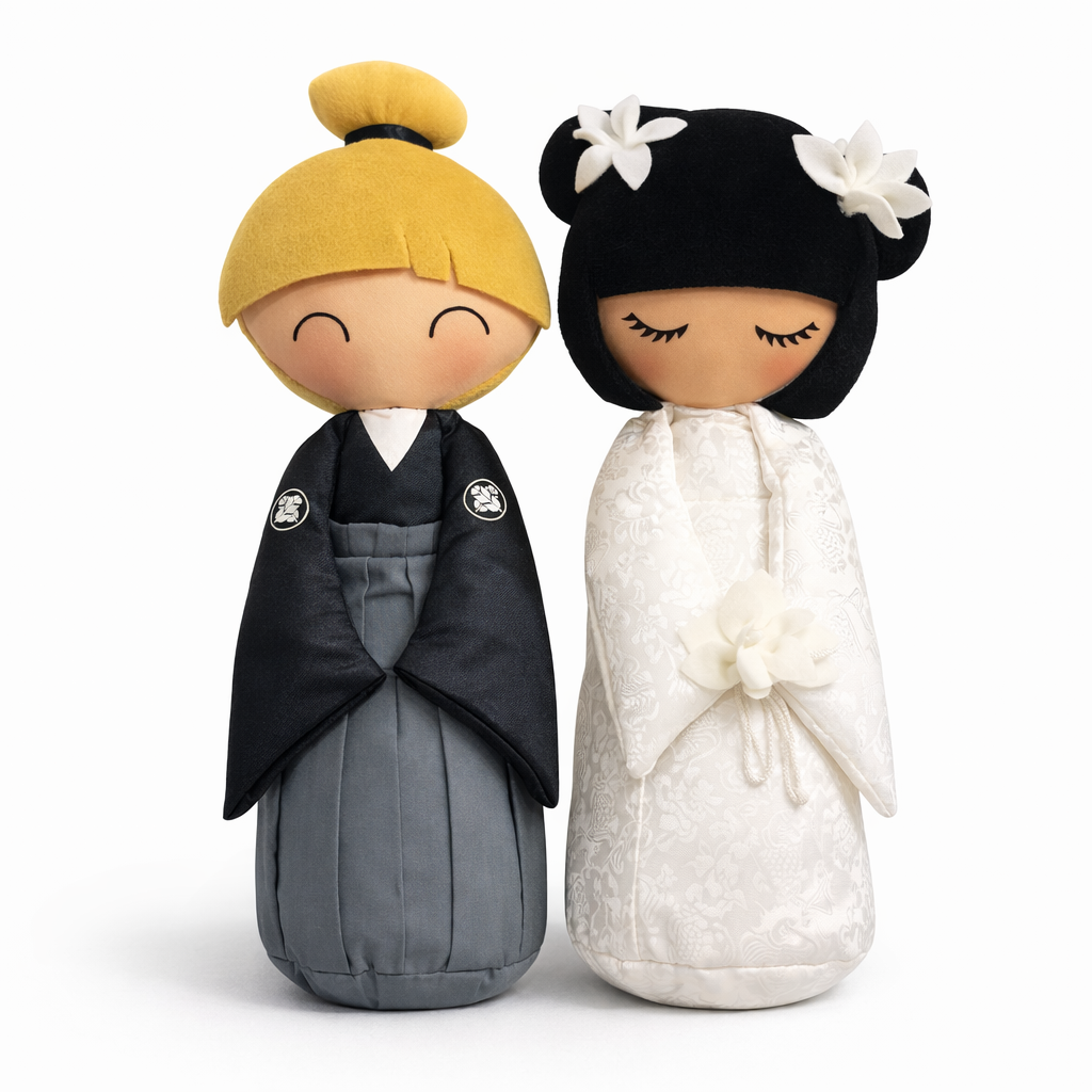 Pareja de novios Japonesa KUMIS con combinaciones plurales