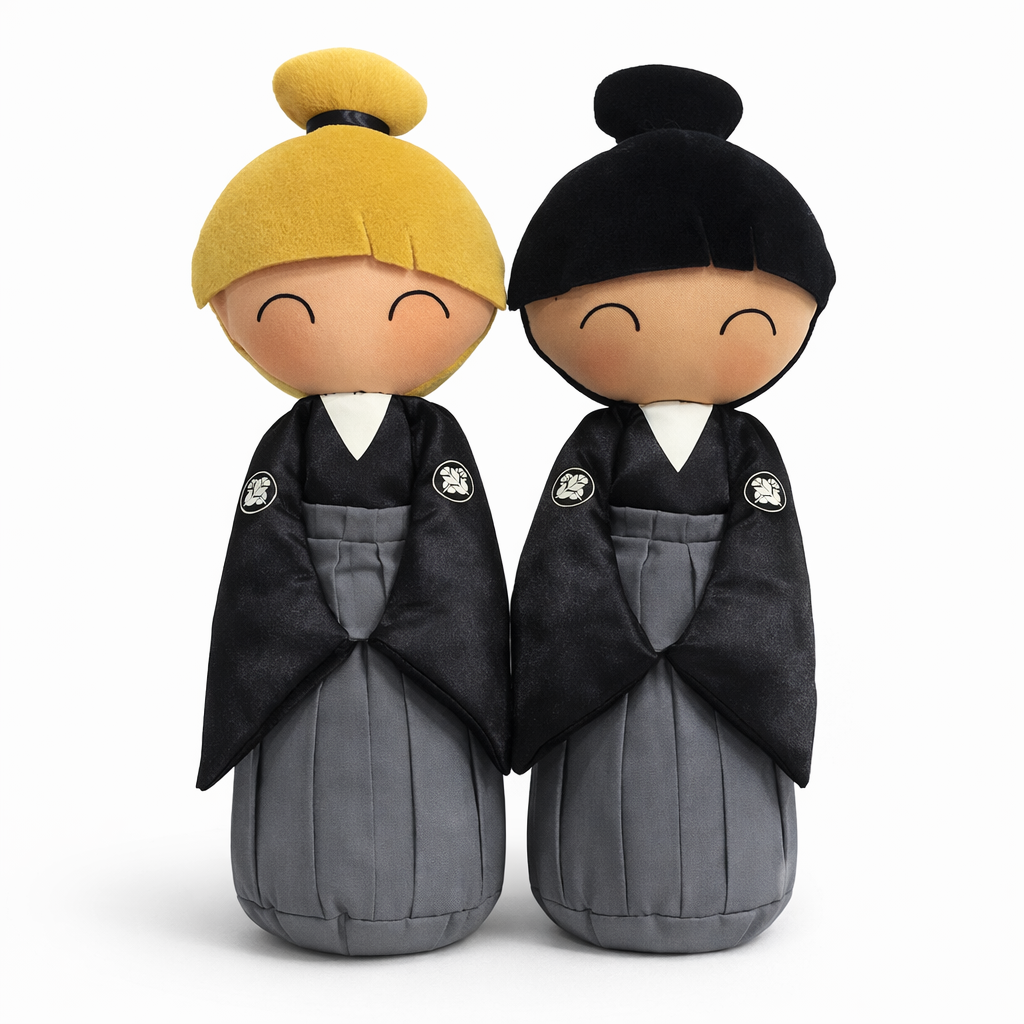 Pareja de novios Japonesa KUMIS con combinaciones plurales